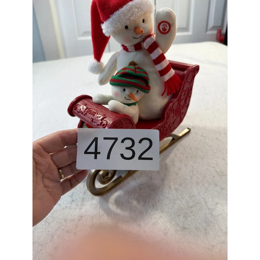 Hallmark Jingle Pals 2016 Musical Snowman Sleigh Animated Christmas Decor Red